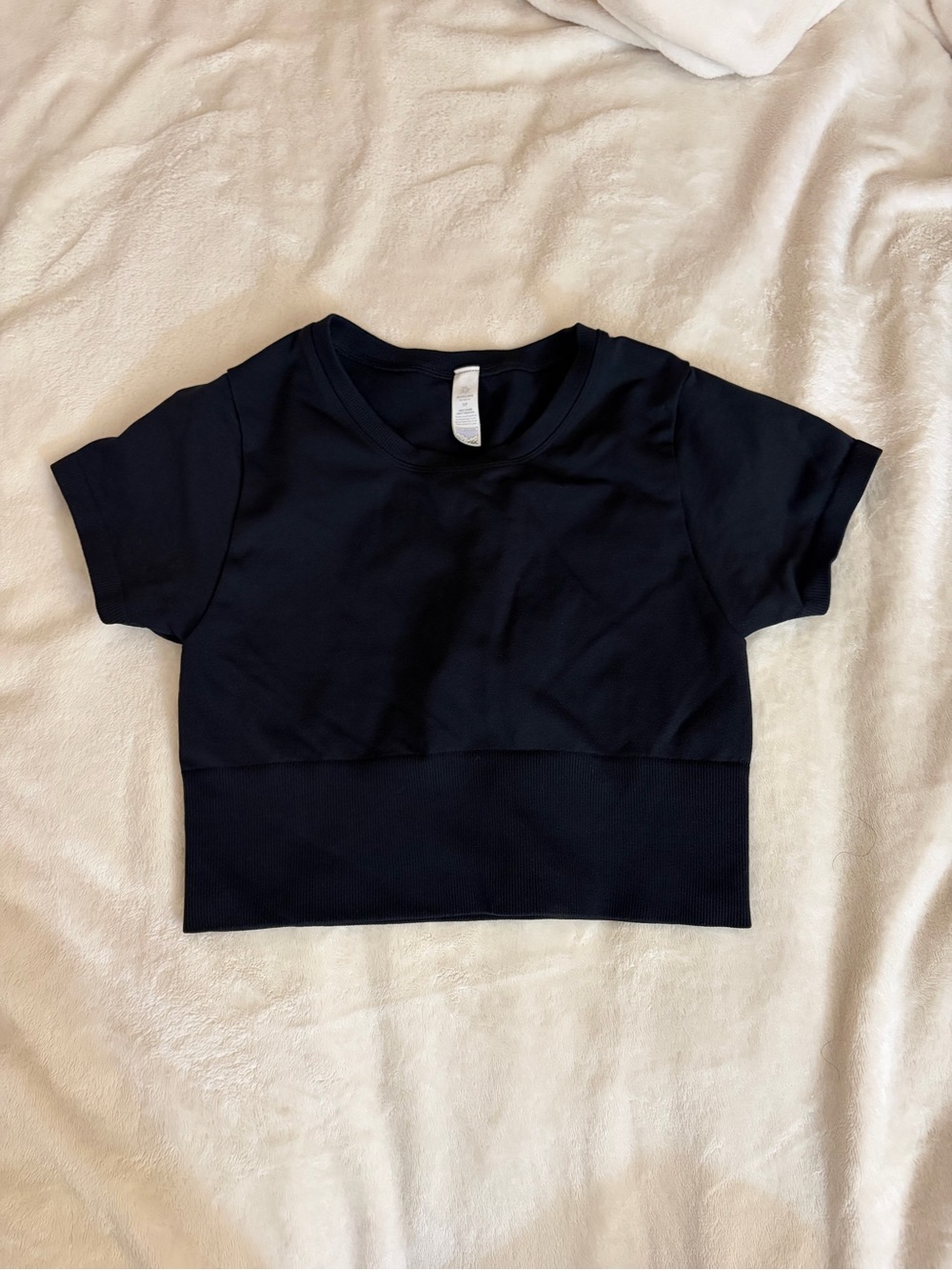 aerie Black Short Sleeve Ribbed Hem Crop Top